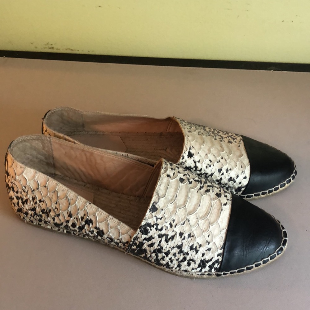 Gorgeous Snakeskin Flats